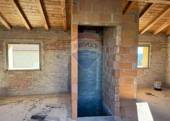 Edificio all\'aperto - Appartamento via Piave
 
170, Santa Maria Nuova - foto 1