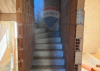 Scale - Appartamento via Piave
 
170, Santa Maria Nuova - foto 10