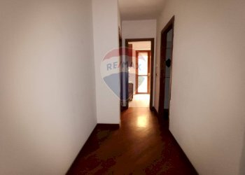 Hall / corridoio - Appartamento Via Della Montagnola
 
4, Perugia - foto 25