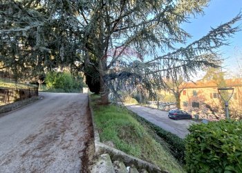 Giardino - Appartamento Via Della Montagnola
 
4, Perugia - foto 50