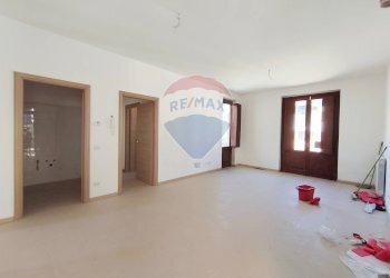 Stanza vuota - Quadrilocale G46F+X5 Cerzeto, Provincia di Cosenza, Cerzeto - foto 41