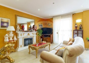 Soggiorno - Appartamento Via Wzì
 
137, Catania - foto 10