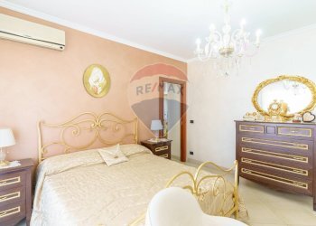 Camera / camera da letto - Appartamento Via Wzì
 
137, Catania - foto 27