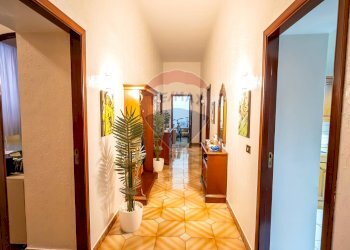 Hall / corridoio - Quadrilocale Via Tagliamento
 
23, Catania - foto 4