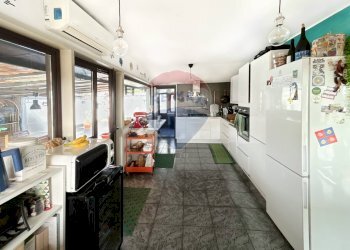 Cucina - Attico VIA VINCENZO BELLINI
 
40, Sant'Agata Li Battiati - foto 10
