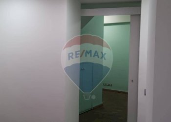 Hall / corridoio - Locale Commerciale via Etnea
 
193, Mascalucia - foto 5