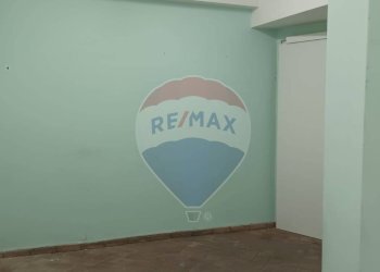 Stanza vuota - Locale Commerciale via Etnea
 
193, Mascalucia - foto 7