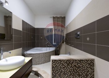 Bagno - Quadrilocale Via Ferrara
 
53, Misterbianco - foto 13