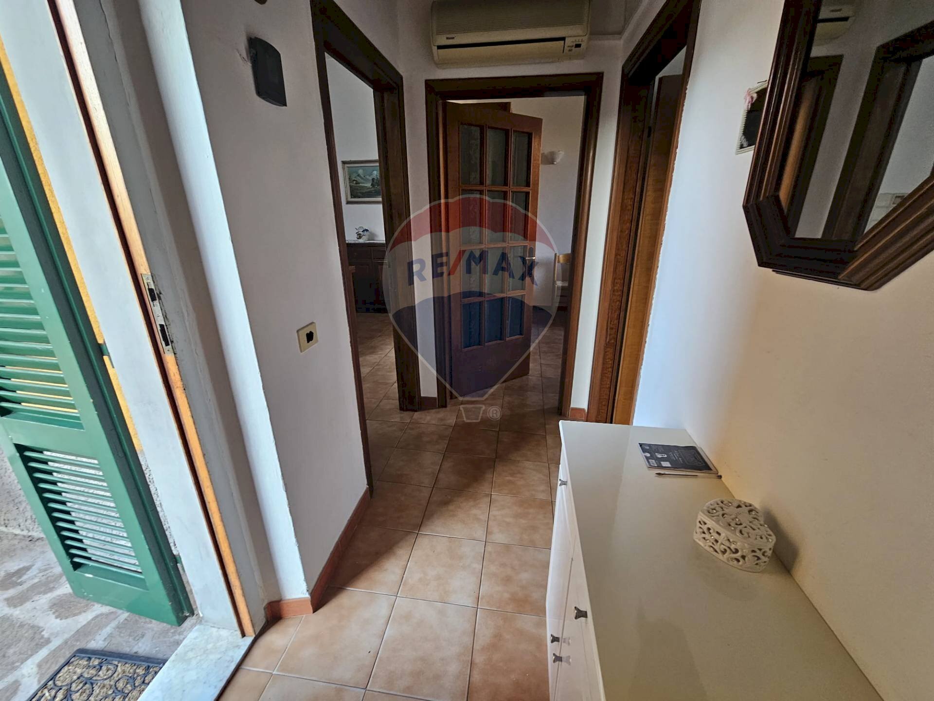 Hall / corridoio - Three-room apartment Piombino - photo 2