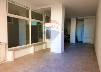 Stanza vuota - Locale Commerciale via Ponzanino
 
12/A, Trieste - foto 2