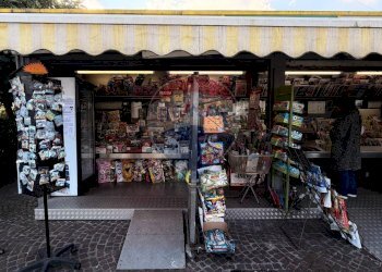 Dispensa di stoccaggio - Locale Commerciale Via Alfredo De Luca, Ischia - foto 4