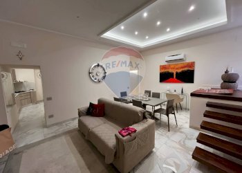 Sala da pranzo - Trilocale Via Torquato tasso
 
169, Napoli - foto 5