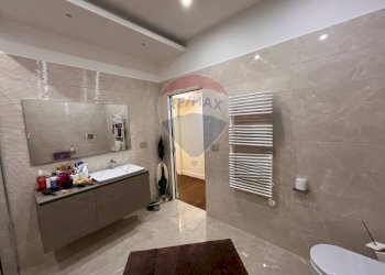 Bagno - Trilocale Via Torquato tasso
 
169, Napoli - foto 14