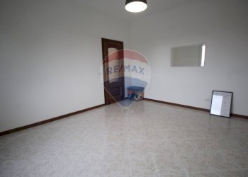 Stanza vuota - Quadrilocale viale delle rimembranze
 
9, Ponte San Pietro - foto 12