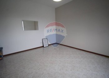 Stanza vuota - Quadrilocale viale delle rimembranze
 
9, Ponte San Pietro - foto 13