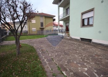 Terrazza - Quadrilocale viale delle rimembranze
 
9, Ponte San Pietro - foto 21