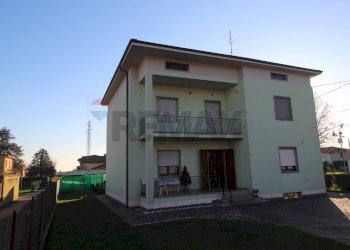 Casa all\'aperto - Quadrilocale viale delle rimembranze
 
9, Ponte San Pietro - foto 23