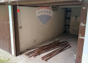 Parcheggio - Box via Azzario
 
16, Pavia - foto 3