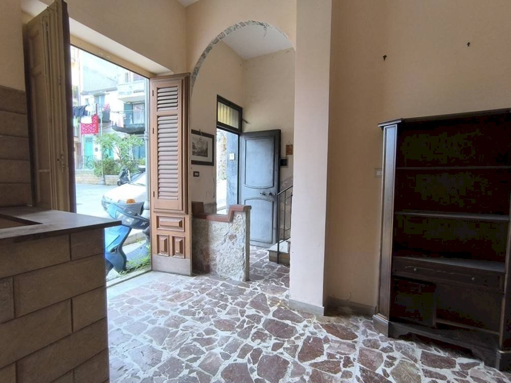 Foto 2 - Stable - Palace Largo Castello
 
37, Ficarazzi - photo 2