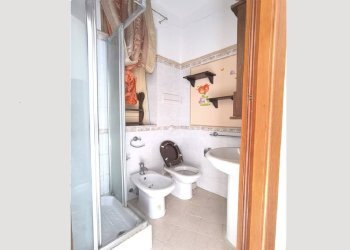 Foto 16 - Stabile - Palazzo Largo Castello
 
37, Ficarazzi - foto 16