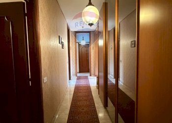 Hall / corridoio - Attico Piazza Marconi
 
24, Luino - foto 3