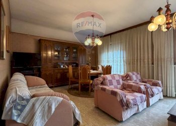 Sala da pranzo - Attico Piazza Marconi
 
24, Luino - foto 5