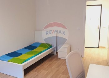 Camera / camera da letto - Terreno non edificabile via chanoux
 
12, Torino - foto 8