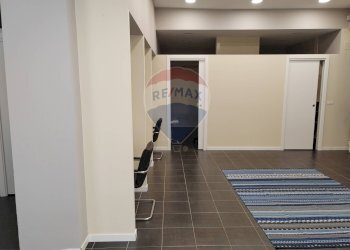 negozio - Shop via benedetto cairoli
 
4/b, Parma - photo 3