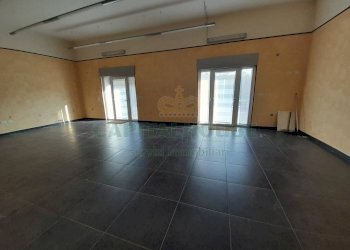 Foto 2 - Locale Commerciale Via XXV Aprile, Casagiove - foto 2