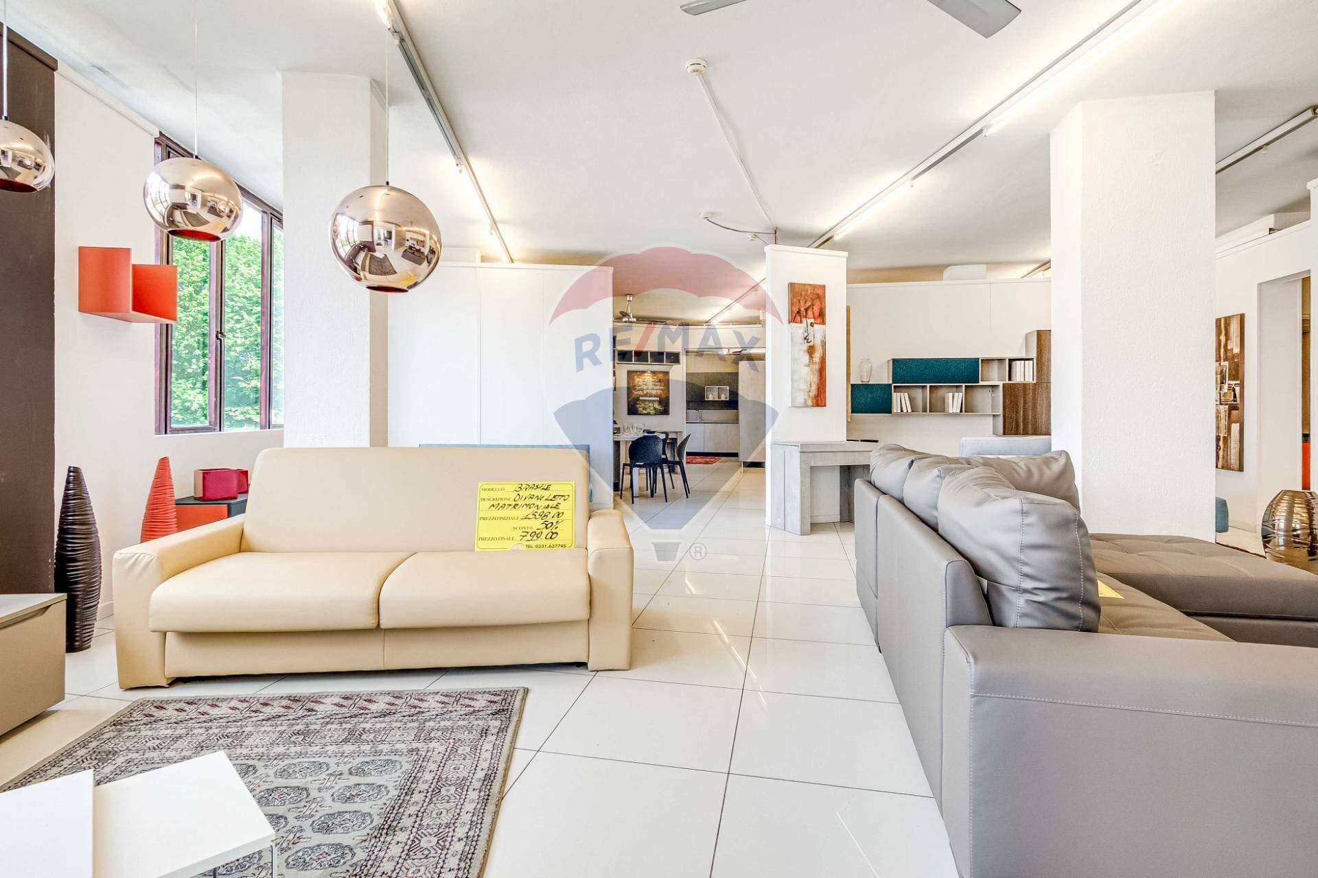 Soggiorno - Commercial Premises via sempione, Busto Arsizio - photo 3