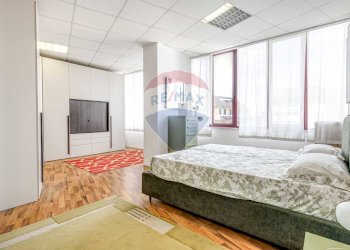 Camera / camera da letto - Commercial Premises via sempione, Busto Arsizio - photo 3