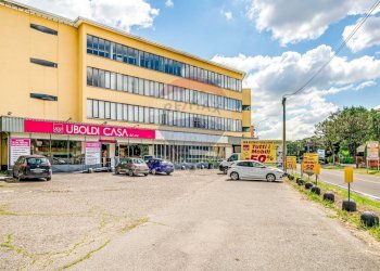Edificio all\'aperto - Commercial Premises via sempione, Busto Arsizio - photo 6