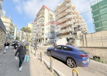 Edificio all\'aperto - Quadrilocale San Giacomo dei Capri
 
125 A, Napoli - foto 2