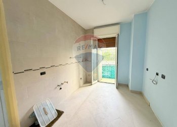 Stanza vuota - Quadrilocale San Giacomo dei Capri
 
125 A, Napoli - foto 9