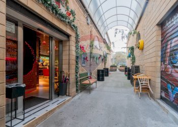 Edificio all\'aperto - Attività Commerciale piazza stazione, Carini - foto 36