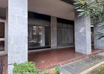 Foto 3 - Commercial Premises Via Leopardi
1, Opera - photo 3