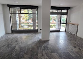 Foto 10 - Commercial Premises Via Leopardi
1, Opera - photo 10