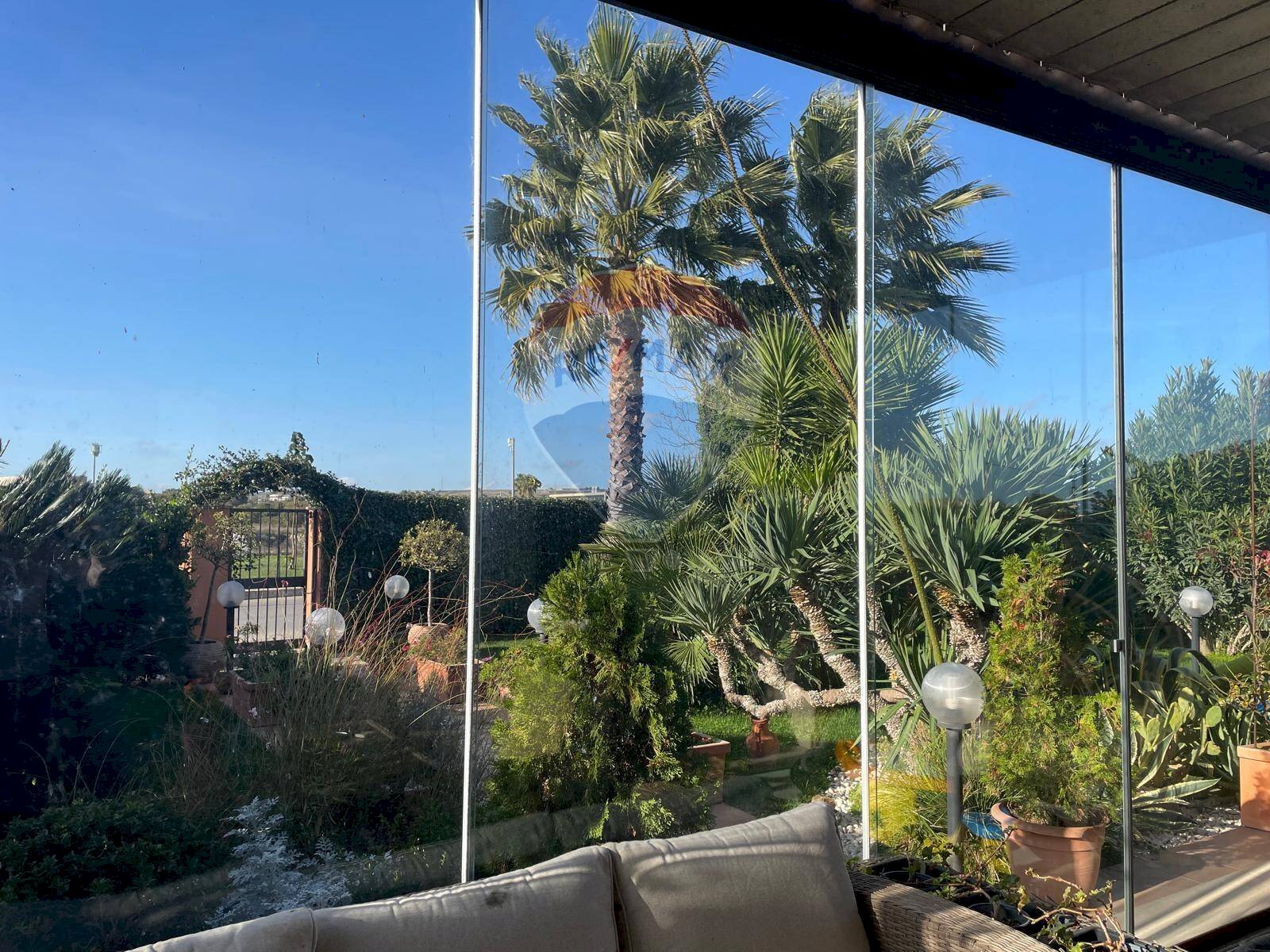 Edificio all\'aperto - Casa semi indipendente Via Grazia Deledda
 
124, Ragusa - foto 1