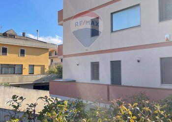 Edificio all\'aperto - Casa semi indipendente Via Grazia Deledda
 
124, Ragusa - foto 5
