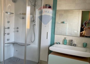 Bagno - Casa semi indipendente Via Grazia Deledda
 
124, Ragusa - foto 13