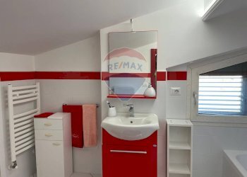 Bagno - Casa semi indipendente Via Grazia Deledda
 
124, Ragusa - foto 20