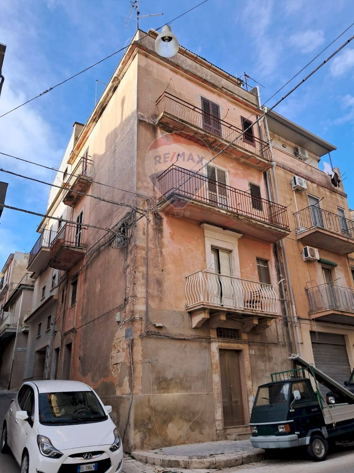Edificio all\'aperto - Four-room apartment via belle
89, Ragusa - photo 3