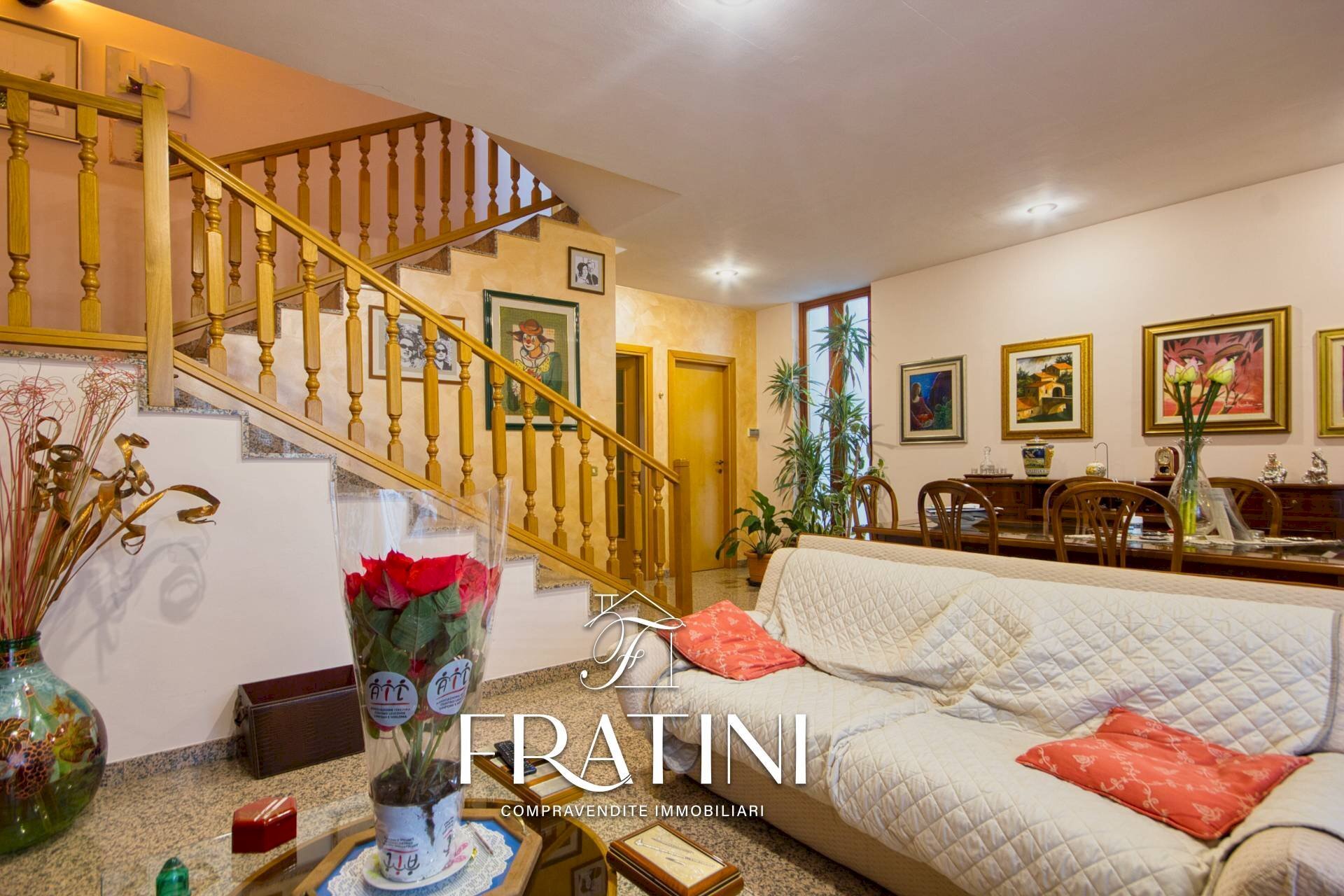 Foto 1 - Villa a Schiera Via della montagna dei fiori
 
10, Civitella del Tronto - foto 1