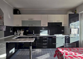 Foto 1 - Appartamento VIA BUTHIER
 
10, Aosta - foto 1