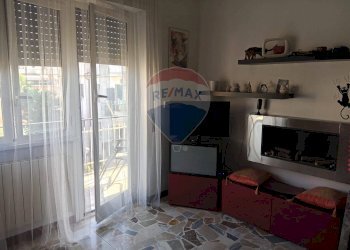 Soggiorno - Quadrilocale Via Delle Miosotis
3, Roma - foto 8