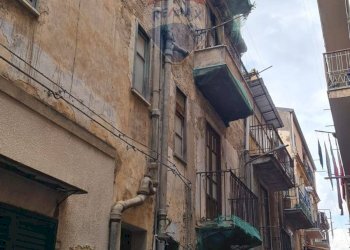 Edificio all\'aperto - Independent house Altofonte - photo 2