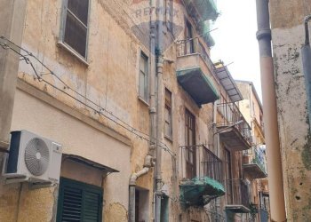 Edificio all\'aperto - Independent house Altofonte - photo 21