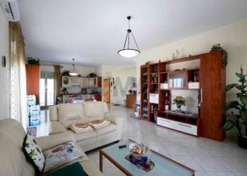 Soggiorno - Quadrilocale Via Generale Armando Diaz
 
29/B, Sammichele di Bari - foto 4