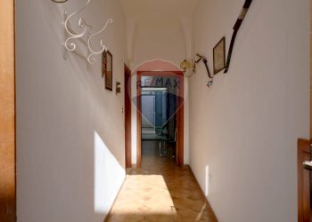 Hall / corridoio - Casa semi indipendente Via Angelo Lanzillotti
 
15/A, San Vito dei Normanni - foto 4