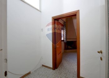 Hall / corridoio - Casa semi indipendente Via Angelo Lanzillotti
 
15/B, San Vito dei Normanni - foto 7